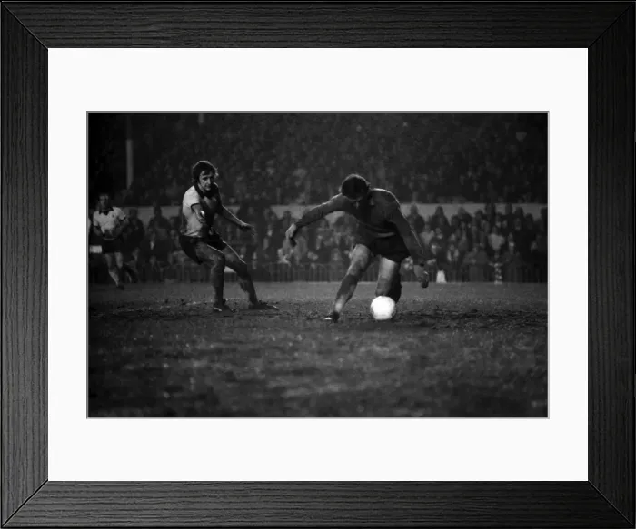 Framed Print : Football. F. A. Cup replay. Arsenal F. C. vs. Coventry City F. C. January 1975 75-00560-022 Framed Print : Football. F. A. Cup replay. Arsenal F. C. vs. Coventry City F. C. January 1975 75-00560-022
