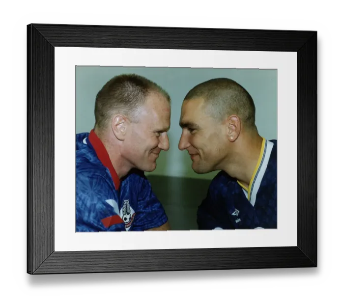 Framed Print : Vinnie Jones right Chelsea FC Footballer with fellow footballer Andy Ritchie Oldham FC
