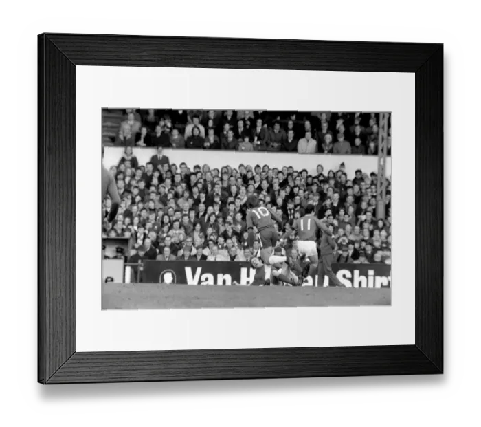 Framed Print : Chelsea v. Manchester United. January 1970 71-00225-023 Framed Print : Chelsea v. Manchester United. January 1970 71-00225-023