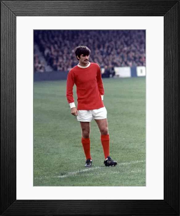 Framed Print : George Best Manchester United football player, warns up ahead of local derby match Framed Print : George Best Manchester United football player, warns up ahead of local derby match