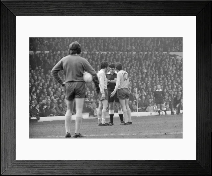 Framed Print : FA Cup Quarter Final match at Elland Road. Leeds United 2 v Tottenham Hotspur 1 Framed Print : FA Cup Quarter Final match at Elland Road. Leeds United 2 v Tottenham Hotspur 1