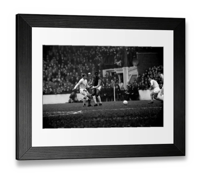 Framed Print : English League Division One match at Upton Park West Ham United 0 v Manchester