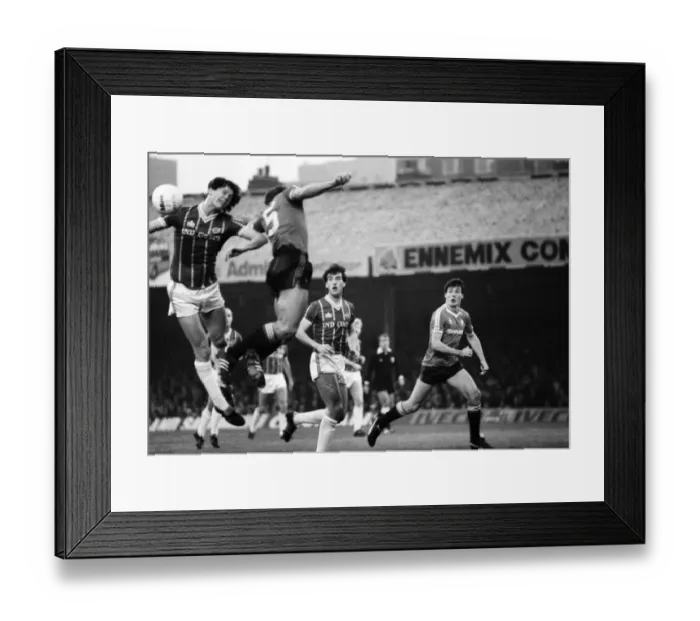 Framed Print : English League Division Two match at Filbert Street Leicester City 1 v Manchester
