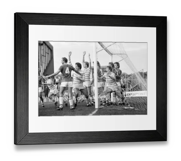 Framed Print : English League Division Two match Oldham Athletic 1 v Chelsea 1 November Framed Print : English League Division Two match Oldham Athletic 1 v Chelsea 1 November