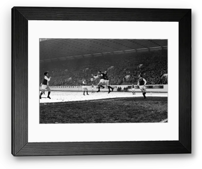 Framed Print : Sport: Football: Sheffield Wednesday v. Arsenal. Sprineett clears over David Court Framed Print : Sport: Football: Sheffield Wednesday v. Arsenal. Sprineett clears over David Court