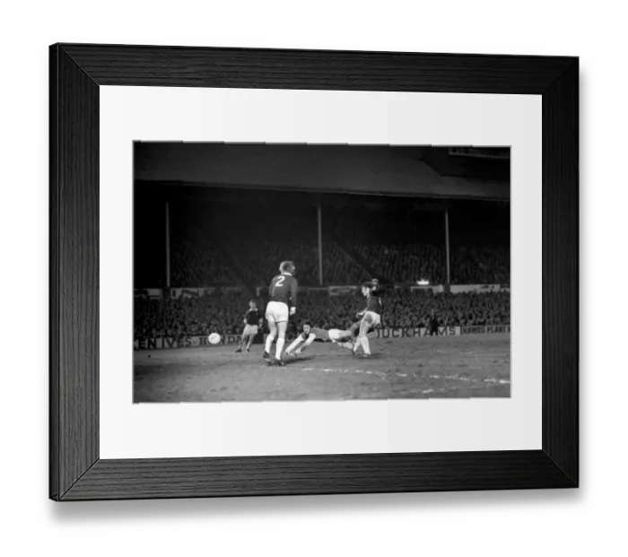 Framed Print : English FA Cup Fifth Round Replay Leicester City 1 v Arsenal 1 Extra time