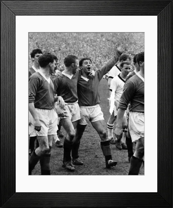 Framed Print : Scottish Cup final at Hampden Park, Glasgow. Rangers v St. Mirren Framed Print : Scottish Cup final at Hampden Park, Glasgow. Rangers v St. Mirren