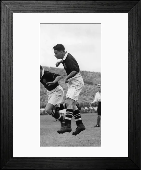 Framed Print : Billy Liddell of Liverpool, is Scotlands first choice outside-left Framed Print : Billy Liddell of Liverpool, is Scotlands first choice outside-left