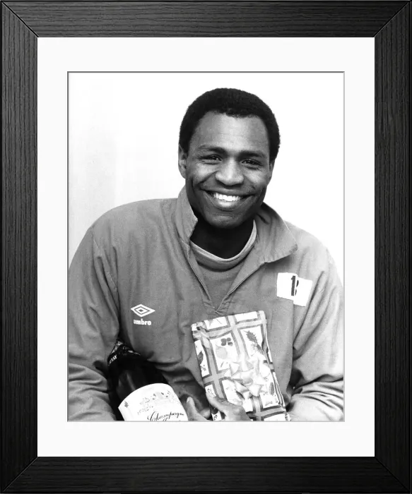 Framed Print : Birthday Boy: Watfords Luther Blissett, 25 aims to celebrate with a Cup win over Framed Print : Birthday Boy: Watfords Luther Blissett, 25 aims to celebrate with a Cup win over