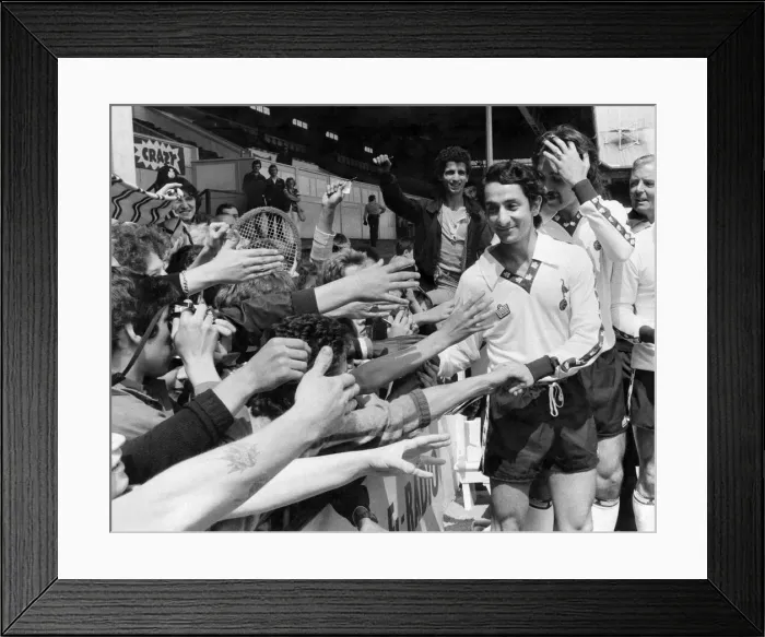 Framed Print : Don t Cry For Me Tottenham Hotspur'- Because we have 2 of the greatest Framed Print : Don t Cry For Me Tottenham Hotspur'- Because we have 2 of the greatest