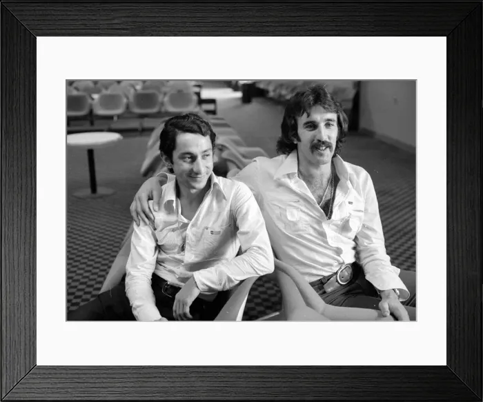 Framed Print : Argentine footballers Osvaldo Ardiles (left) and Ricardo Villa at Gatwick Airport after Framed Print : Argentine footballers Osvaldo Ardiles (left) and Ricardo Villa at Gatwick Airport after