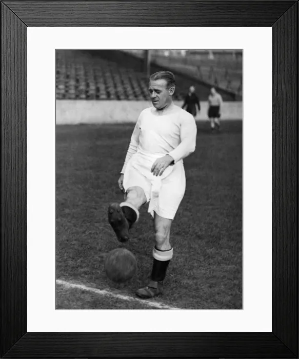 Framed Print : Jimmy McMullan is recalled by Manchester City at Gateshead. January 1933 P009524 Framed Print : Jimmy McMullan is recalled by Manchester City at Gateshead. January 1933 P009524