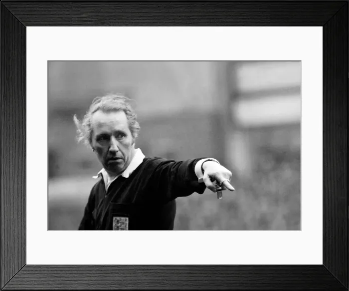 Framed Print : F. A. Cup: West Ham (2) vs. Queens Park Ranger (1). February 1975 75-00908-022