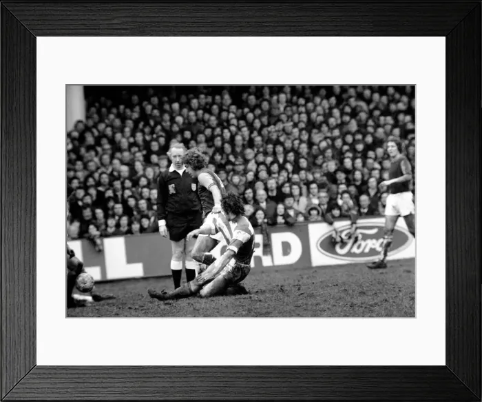 Framed Print : F. A. Cup: West Ham (2) vs. Queens Park Ranger (1). February 1975 75-00908-030 Framed Print : F. A. Cup: West Ham (2) vs. Queens Park Ranger (1). February 1975 75-00908-030