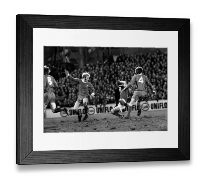 Framed Print : Football: F. A. Cup. Ipswich F. C. v. Liverpool F. C. January 1975 75-00478-023