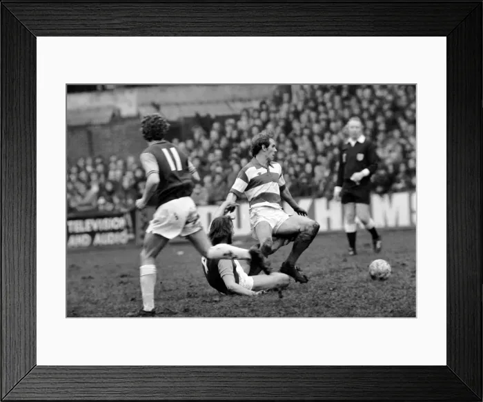 Framed Print : F. A. Cup: West Ham (2) vs. Queens Park Ranger (1). Scorers Both Framed Print : F. A. Cup: West Ham (2) vs. Queens Park Ranger (1). Scorers Both