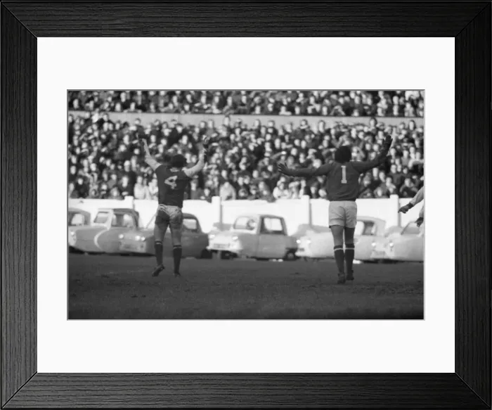 Framed Print : F. A. Cup. Coventry City v. Arsenal. Alan Ball, taking advantage of a terrible mix-up in
