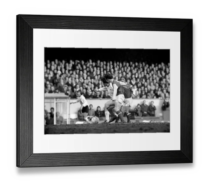 Framed Print : Football: Arsenal F. C. (2) vs. Liverpool F. C. (0). February 1975 75-00618-019