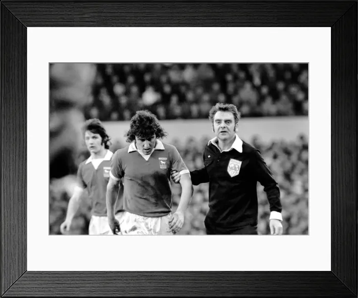 Framed Print : Football: F. A. Cup. Ipswich F. C. v. Liverpool F. C. January 1975 75-00478-039 Framed Print : Football: F. A. Cup. Ipswich F. C. v. Liverpool F. C. January 1975 75-00478-039