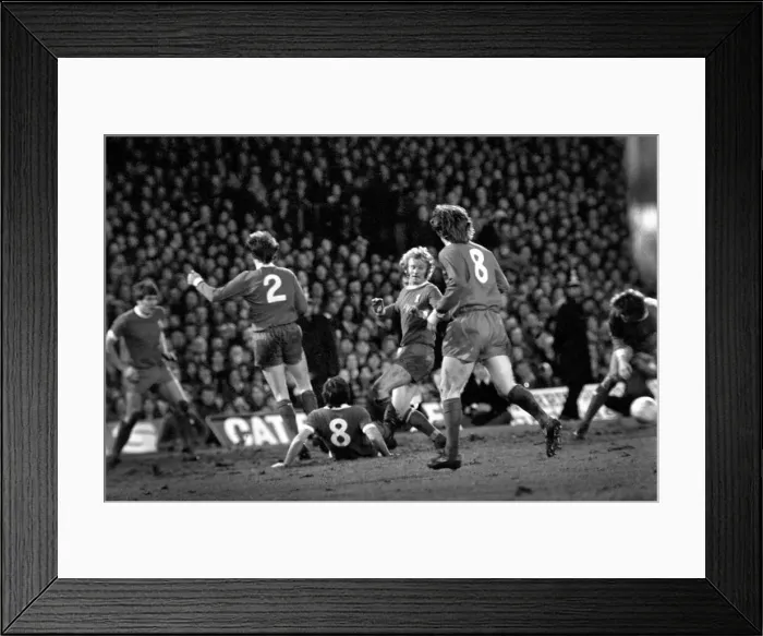 Framed Print : Football: F. A. Cup. Ipswich F. C. v. Liverpool F. C. January 1975 75-00478-024