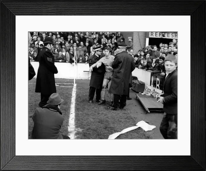 Framed Print : Sport: Football: West Ham 0. v. Everton 1. Injured Tommy Wright is helped by Framed Print : Sport: Football: West Ham 0. v. Everton 1. Injured Tommy Wright is helped by
