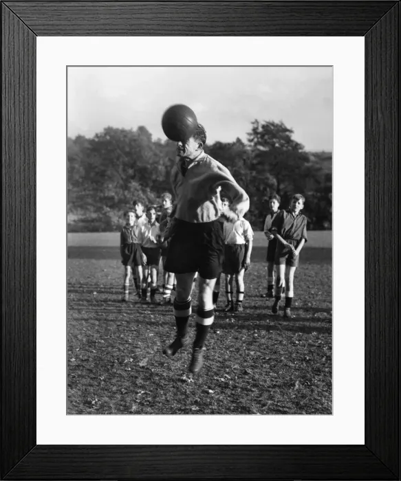 Framed Print : Charlesworth. Sheffield. Jimmy Hagan. October 1955. P009861 Framed Print : Charlesworth. Sheffield. Jimmy Hagan. October 1955. P009861