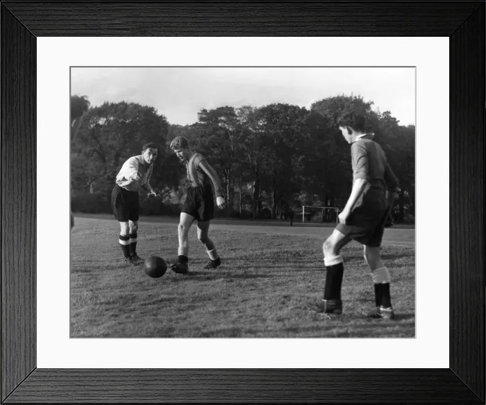 Framed Print : Charlesworth, Sheffield. Jimmy Hagen, Sheffield United forward tutors boys