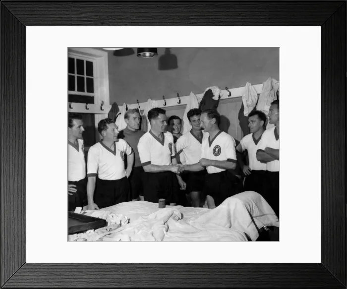 Framed Print : Liverpool players Jimmy Armfield, Walton, Bert Trautmann, Roy Liddell, McIlroy, Dogdale Framed Print : Liverpool players Jimmy Armfield, Walton, Bert Trautmann, Roy Liddell, McIlroy, Dogdale