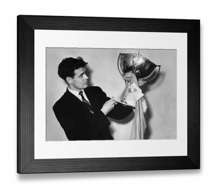 Framed Print : Footballer Graham Leggat, Aberdeens golden boy Framed Print : Footballer Graham Leggat, Aberdeens golden boy