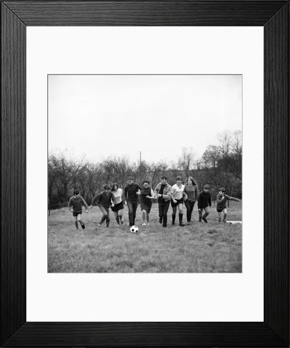 Framed Print : The Sanderson family football team at their home in Arborfield, Berkshire Framed Print : The Sanderson family football team at their home in Arborfield, Berkshire