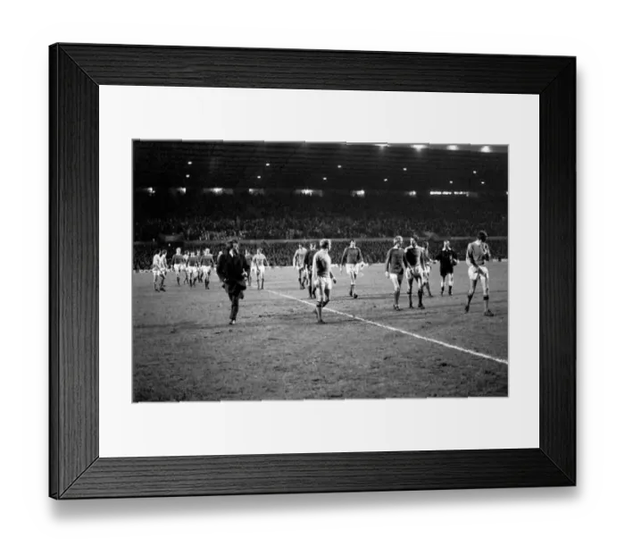 Framed Print : Sport football: League Cup semi-final 2nd leg. Manchester Utd v. Manchester City