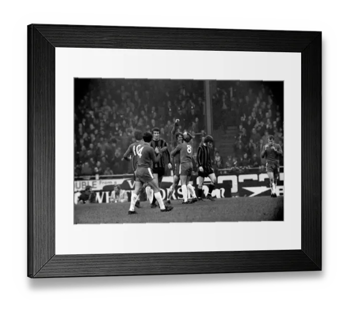 Framed Print : English Leaque Division One Football 1969 / 70 Season Chelsea v Manchester City Framed Print : English Leaque Division One Football 1969 / 70 Season Chelsea v Manchester City