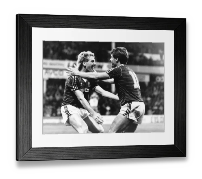 Framed Print : Goal. Frank McAvennie gets congratulations from team-mate Tony Cottee after scoring