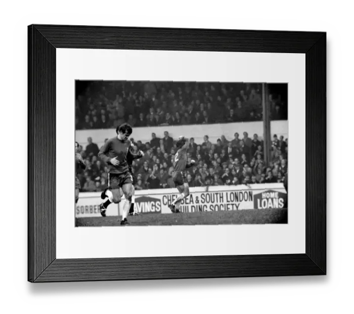 Framed Print : English Leaque Division One Football 1969 / 70 Season Chelsea v Manchester City Framed Print : English Leaque Division One Football 1969 / 70 Season Chelsea v Manchester City