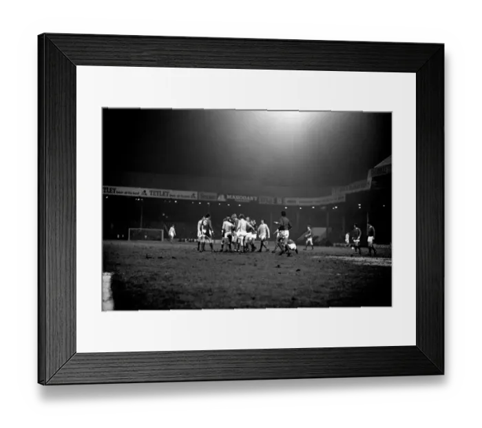 Framed Print : Sport. Football, League Cup Semi Final 1st leg Manchester City 2 v. Manchester United
