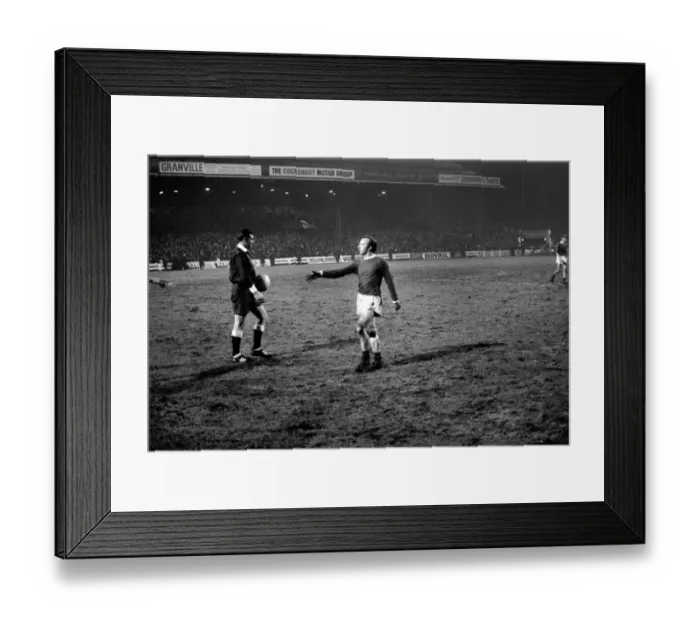 Framed Print : Sport. Football, League Cup Semi Final 1st leg Manchester City 2 v. Manchester United