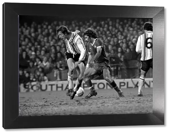 Football: F. A. Cup: Southampton (1) v. Chelsea (1). January 1977 77-00108-014