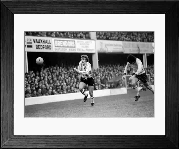Framed Print : Sport: Football. Southampton vs. Arsenal. Southampton (0) Arsenal (1) Framed Print : Sport: Football. Southampton vs. Arsenal. Southampton (0) Arsenal (1)