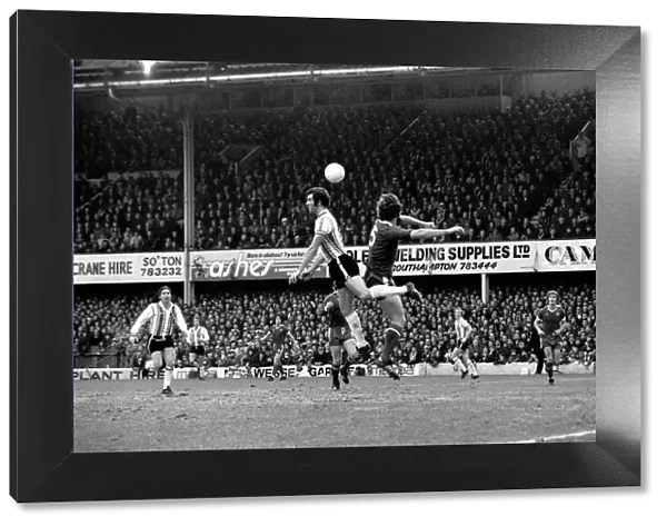 Football: F. A. Cup: Southampton (1) v. Chelsea (1). January 1977 77-00108-004