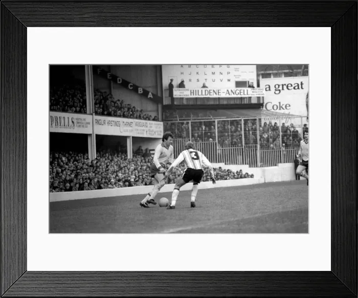 Framed Print : Sport: Football. Southampton vs. Arsenal. Southampton (0) Arsenal (1) Framed Print : Sport: Football. Southampton vs. Arsenal. Southampton (0) Arsenal (1)