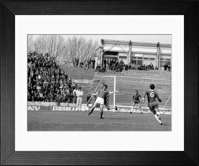 Framed Print : Division Two Football Football Chelsea vs. Nottingham Forest