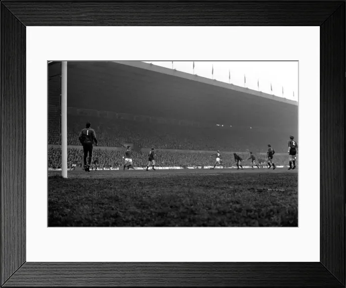 Framed Print : Manchester United v. Middlesbrough. F. A. Cup 3rd round. January 1971 71-00067-017 Framed Print : Manchester United v. Middlesbrough. F. A. Cup 3rd round. January 1971 71-00067-017