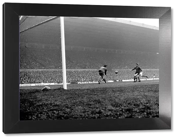 Manchester United v. Middlesbrough. F. A. Cup 3rd round. January 1971 71-00067-020