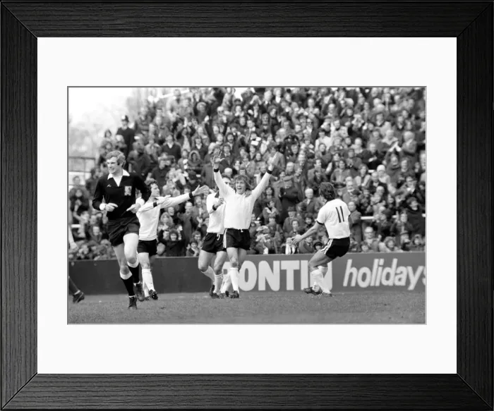 Framed Print : Division Two football Fulham v Chelsea 1976  /  77 season. Fulham won the match three one