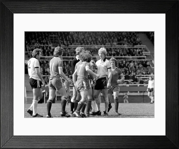 Framed Print : Division Two football Fulham v Chelsea 1976 / 77 season. Fulham won the match three one Framed Print : Division Two football Fulham v Chelsea 1976 / 77 season. Fulham won the match three one