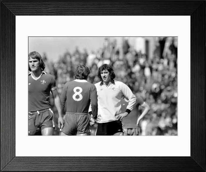 Framed Print : Division Two football Fulham v Chelsea 1976  /  77 season. Fulham won the match three one