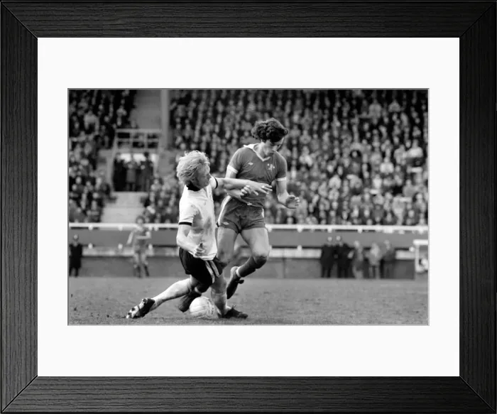 Framed Print : Division Two football Fulham v Chelsea 1976 / 77 season. Fulham won the match three one Framed Print : Division Two football Fulham v Chelsea 1976 / 77 season. Fulham won the match three one