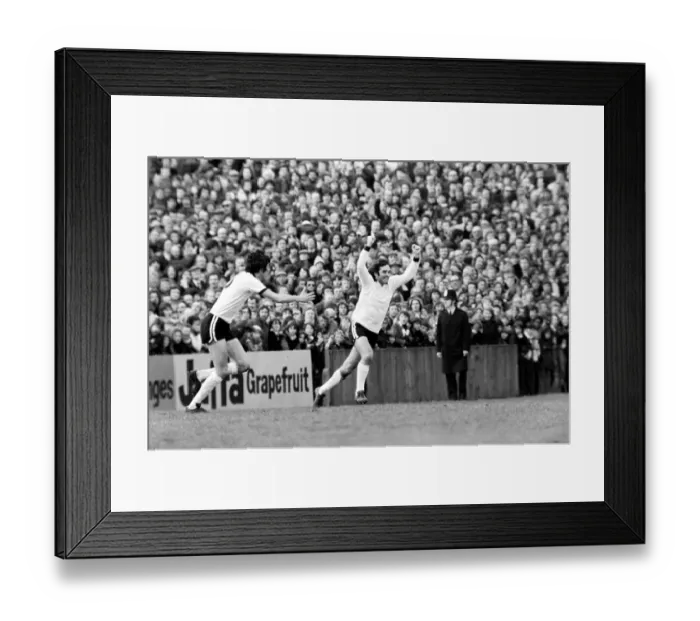 Framed Print : Division Two football Fulham v Chelsea 1976  /  77 season. Fulham won the match three one
