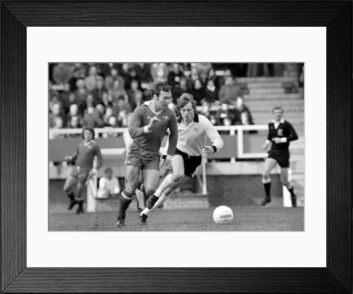 Framed Print : Division Two football Fulham v Chelsea 1976 / 77 season. Fulham won the match three one Framed Print : Division Two football Fulham v Chelsea 1976 / 77 season. Fulham won the match three one