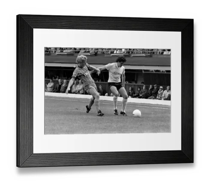 Framed Print : English League Division One match at Highfield Road Coventry City 1 v Everton 1